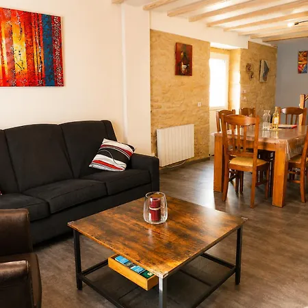 펜션 Chez Pierrot Gite 4 Personnes Avec Vue Sur La Vallee Parking Prive Proche La Roque-Gageac 라로크가지악